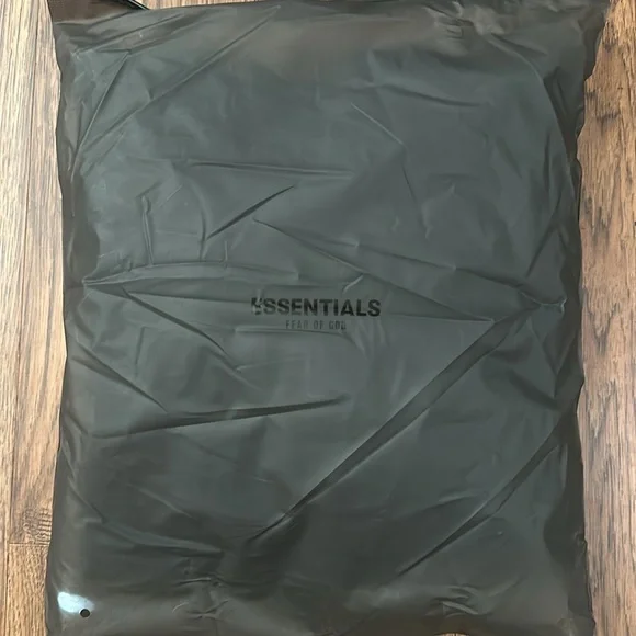 Fear of God Essentials Hoodies Pullover Dark Oatmeal - Picture 12 of 12